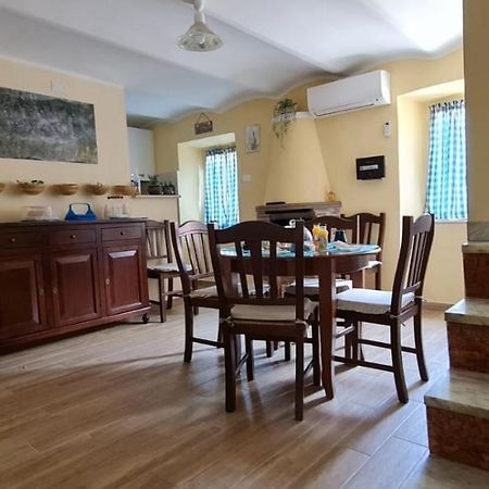 Il Tronchetto Acomodação com café da manhã Monte Libretti Exterior foto
